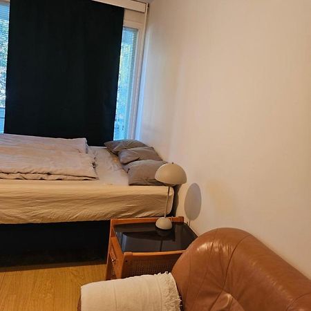 Comfortable 1 Bedroom Apartment In Хельсинки Экстерьер фото