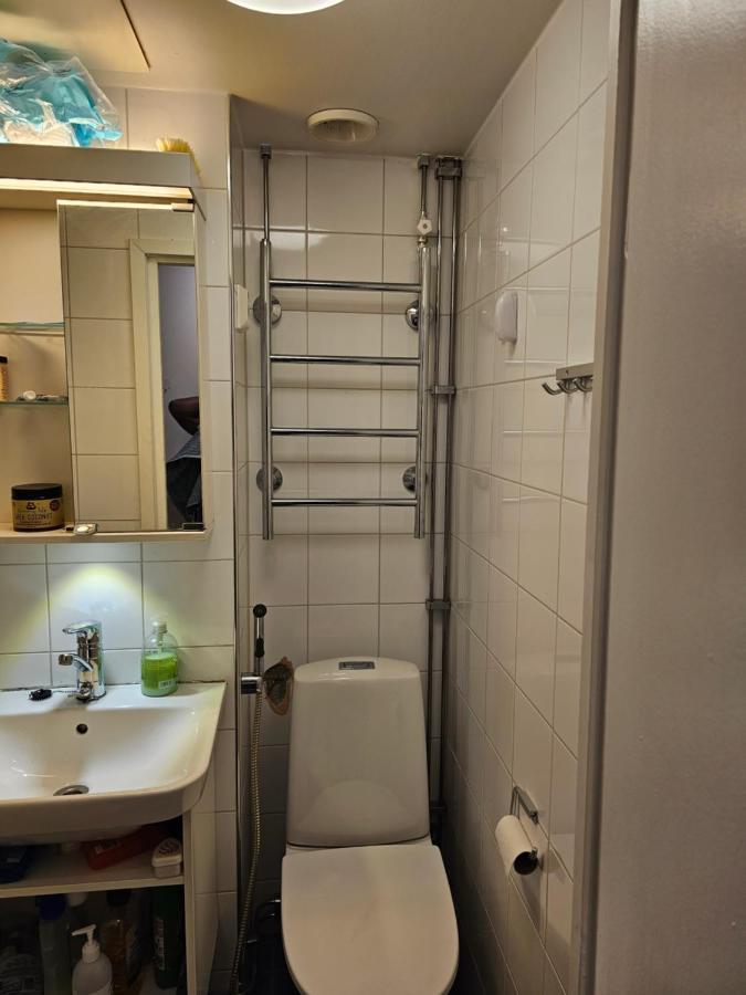 Comfortable 1 Bedroom Apartment In Хельсинки Экстерьер фото